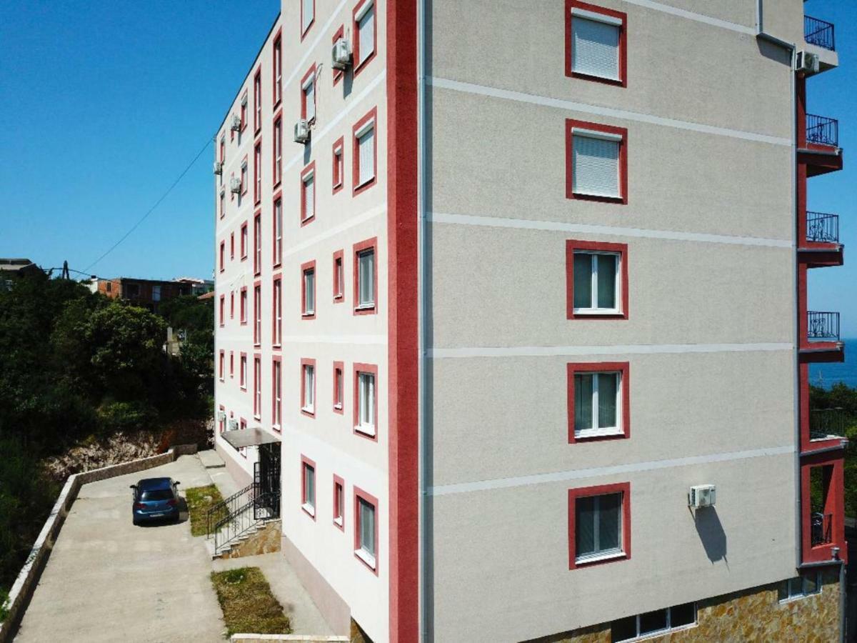 Apartment Olive Утеха Екстериор снимка